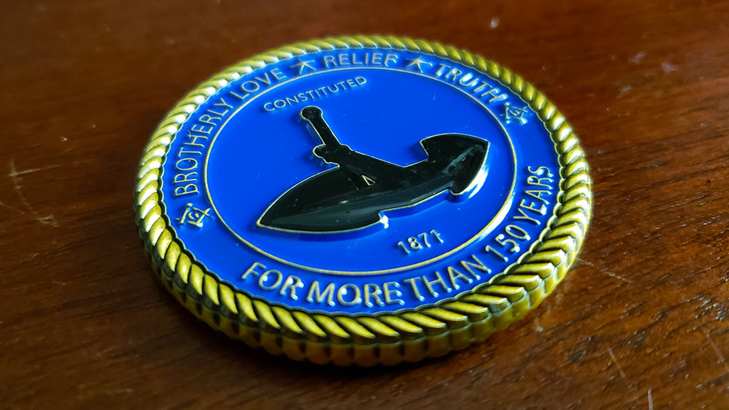 east hampton anchor lodge coin back