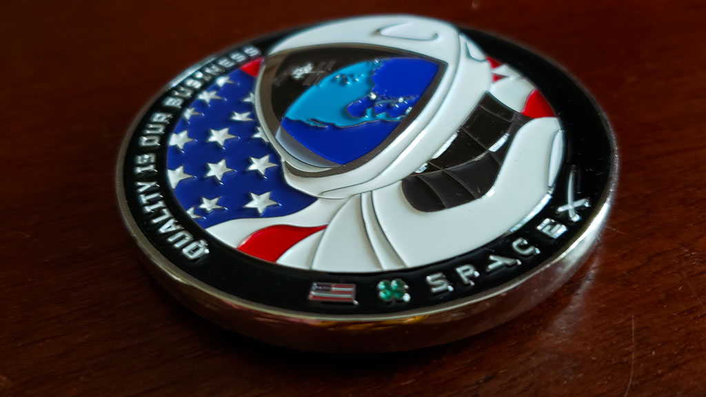 spacex x nasa dm-2 coin back